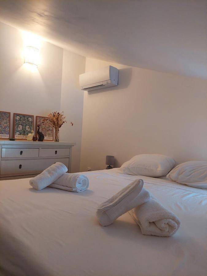Appartement entier, Two-Bedroom Apartment in Rosières (Ardèche), Parc naturel régional des Monts d'Ardèche