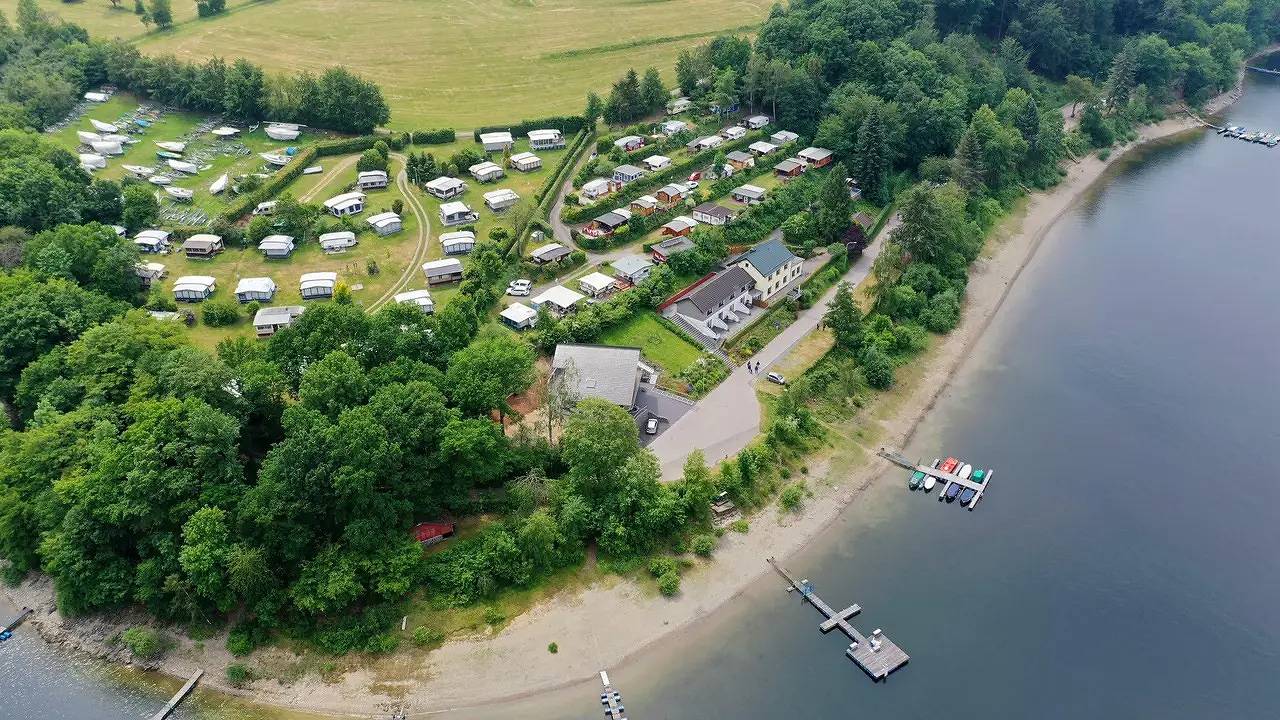 Ganze Ferienwohnung, Ferienwohnung für 12 Personen (200 m²) in Simmerath in Simmerath, Rureifel (Nordrhein-westfalen)