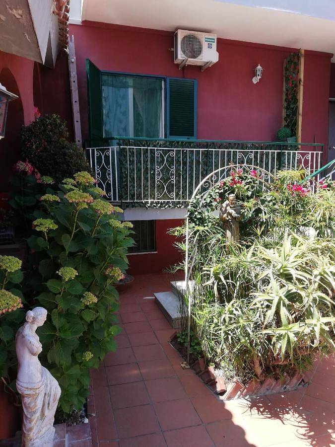 Quadruple Room with Private Bathroom in Campi Flegrei, Pozzuoli