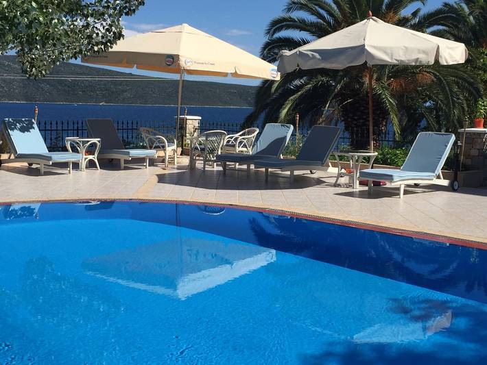 Villa for 6 people, with Balcony and Garden in Alonissos