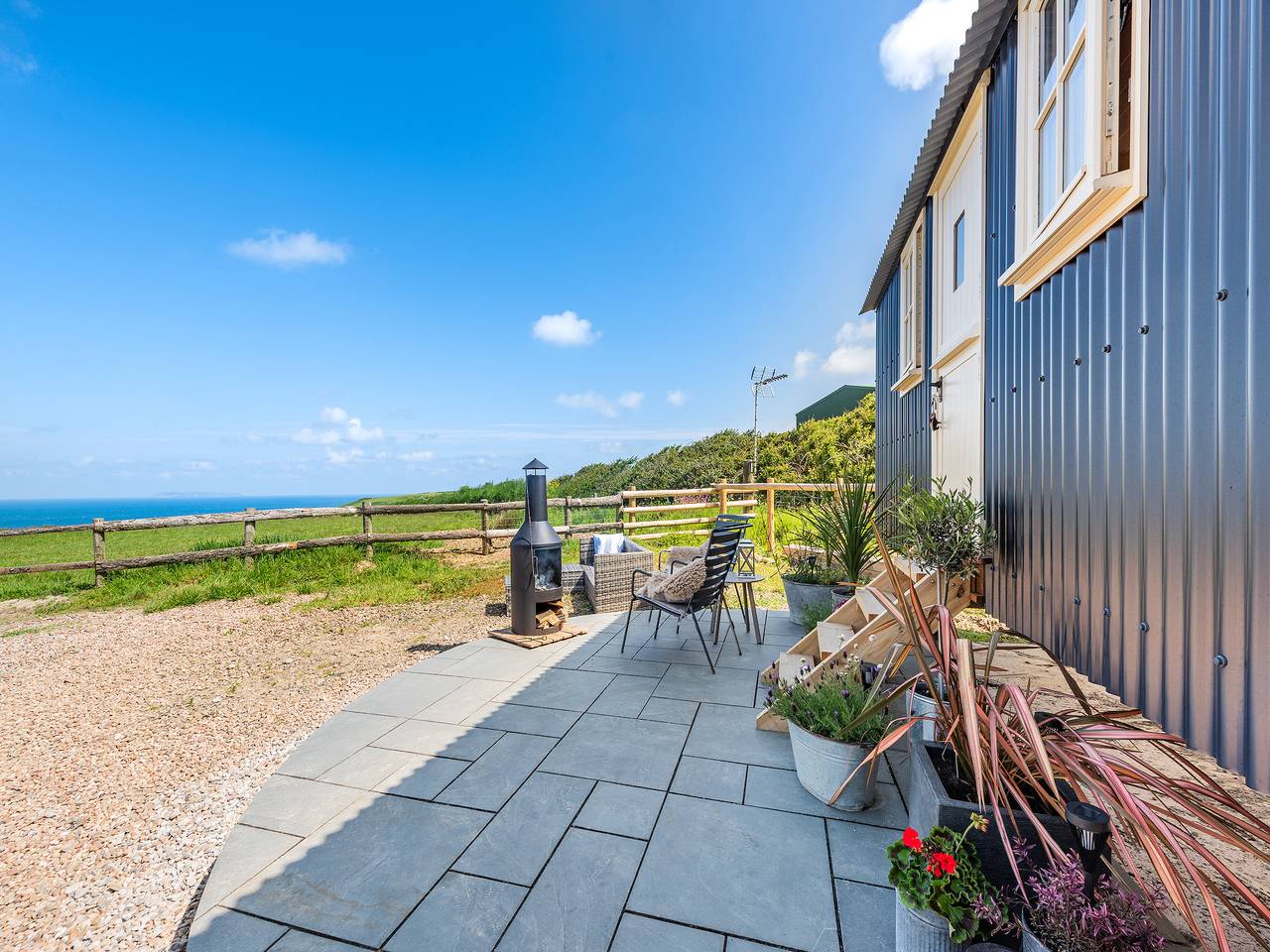 Little Puffins - Uk46841 in Hartland Devon Heritage Coast