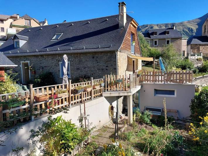Location de vacances pour 12 personnes, avec vue et jardin à Grust - 3