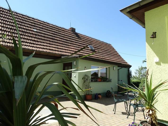 Hütte für 4 Personen, mit Garten und Terrasse in Thüringen - 2