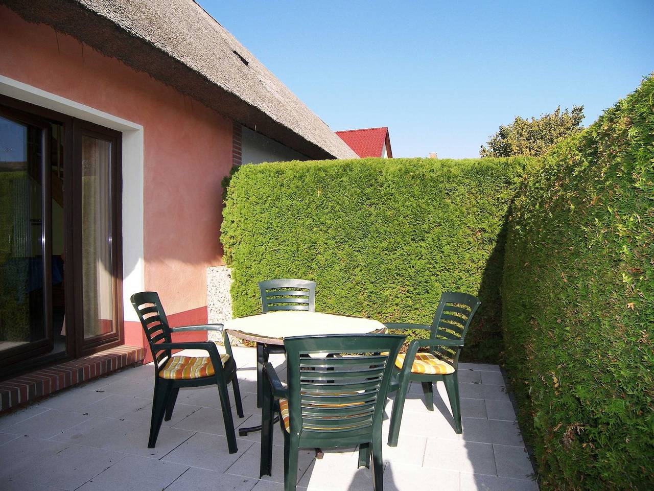 Ganze Ferienwohnung, Reetgedecktes Ferienhaus Greiser - Ferienwohnung in Gothensee, Heringsdorf