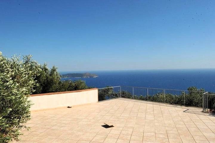 Casa degli Ulivi in Pisciotta, Cilento Coast