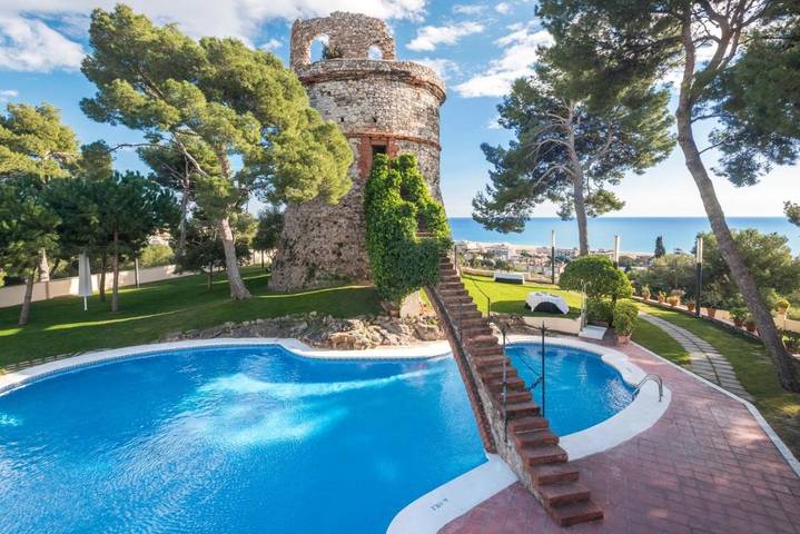 Apartamento para 2 personas, con Terraza y Jardín además de Piscina y Sauna en Casteldefels