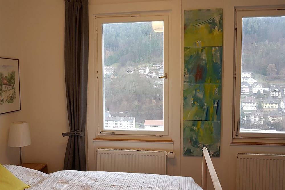 Ganze Wohnung, Komfortable, charmante Wohnung in schöner Lage mit Garten in Schramberg, Mittlerer Schwarzwald