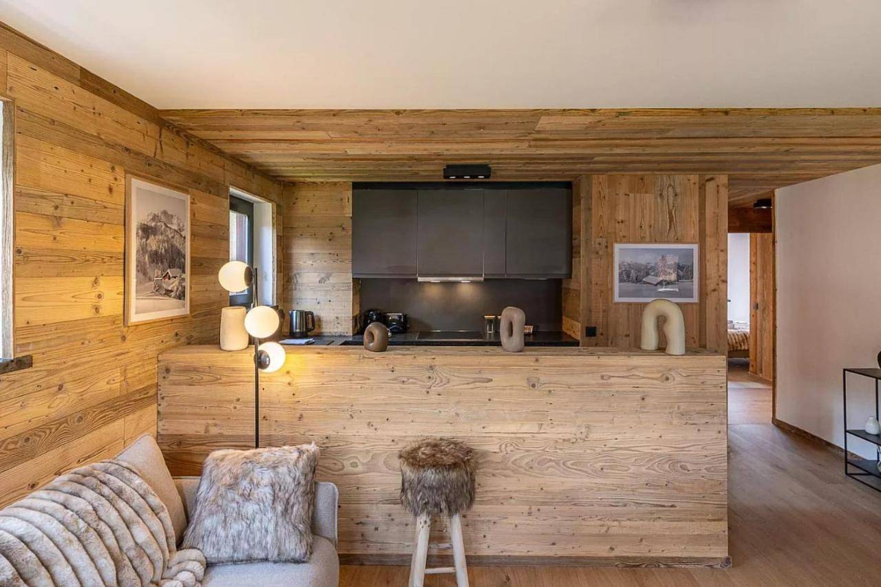 Appartement entier, Lara Megeve Jaillet proche du village Parking in Megève, Pays du Mont-Blanc