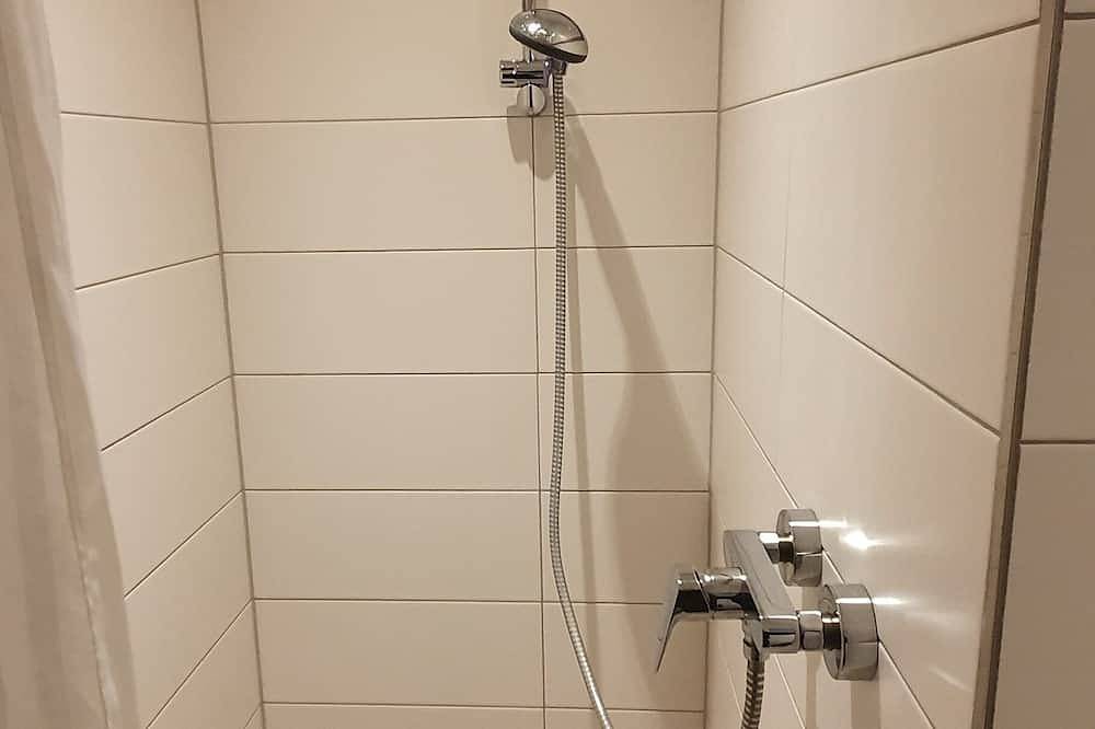 Ganze Wohnung, Ferienwohnung Vogtareuth im Erdgeschoss in Vogtareuth, Landkreis Rosenheim