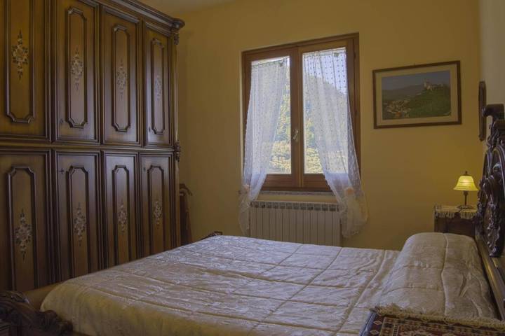 Chambre d’hôte pour 2 personnes, avec Terrasse et Jacuzzi ainsi que Jardin et Piscine dans Ombrie - 3