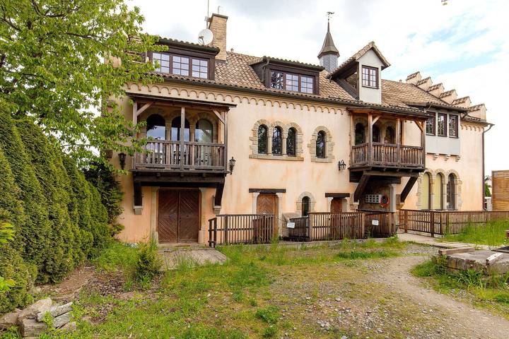 Ferienwohnung für 6 Personen, mit Balkon und Garten sowie Seeblick in Pirna