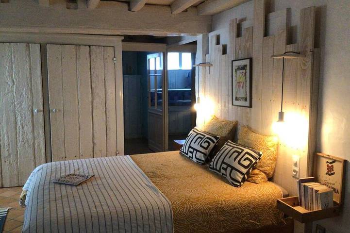 Apartamento entero, Charming Cave Apartment on the River side in Saintes, Saintes region
