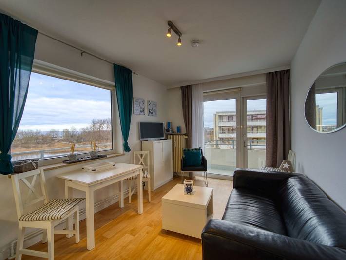 Ferienwohnung für 2 Personen, mit Ausblick und Balkon sowie Seeblick, mit Haustier in Heiligenhafen