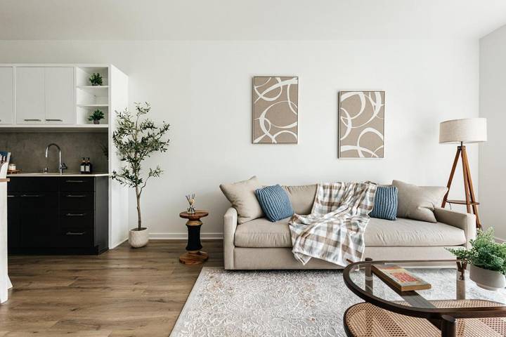 Ferienwohnung für 5 Personen, mit Whirlpool und Garten sowie Pool in Hollywood