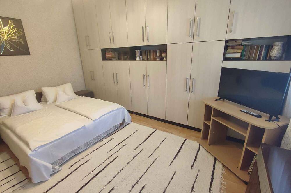 Appartement entier, Appartement de vacances avec Wifi, lave-linge et lave-vaisselle in Fonyód, Rive sud du lac Balaton
