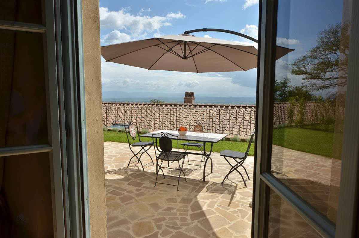 Geheel vakantieappartement, Vakantiewoning met terras, airco en internet  in Trequanda, Provincie Siena