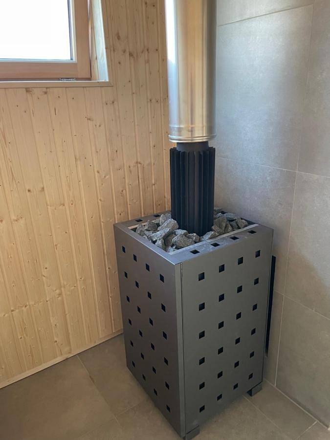 Gîte pour 2 personnes, avec jacuzzi et piscine ainsi que sauna et jardin, adapté aux familles à Mettlach - 3