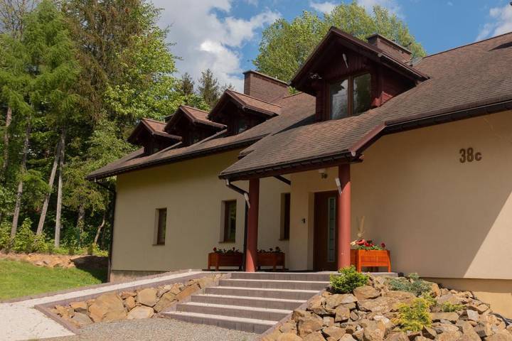 Apartament wakacyjny dla 4 osób, z Balkon i Ogród oraz Basen dla dzieci i Basen w Malinka