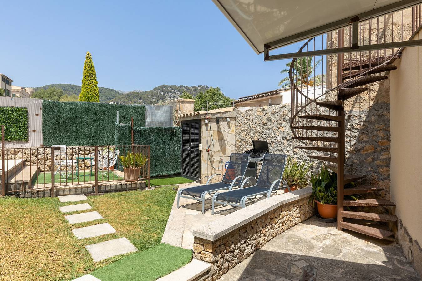 Ferienhaus „Horta Den Menut“ mit Bergblick, Pool, Wlan, Garten und Terrasse in Torrent de la Vall d'en Marc, Pollença