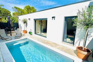 Location de vacances pour 6 personnes, avec jardin, animaux acceptés à Saint-Maximin (Nimes)
