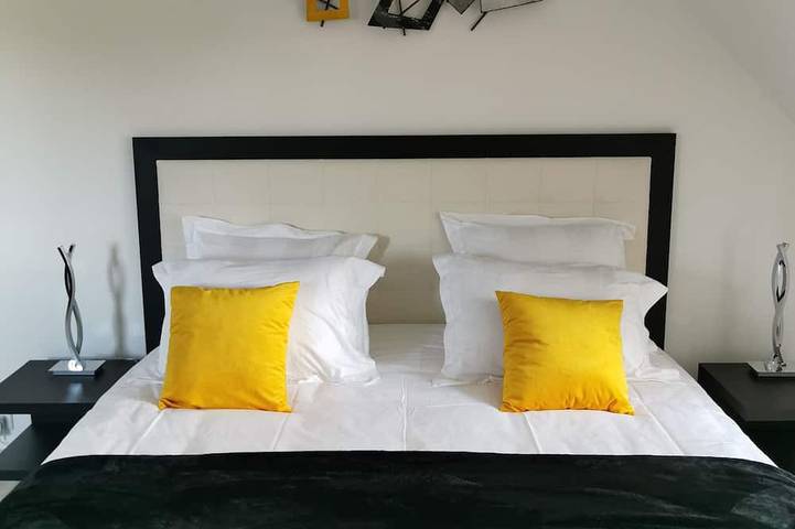 Location de vacances pour 8 personnes, avec terrasse ainsi que jardin et jacuzzi dans Plage Kerleven - 3