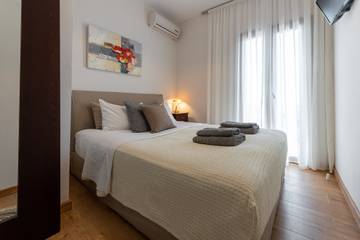 Villa for 7 People in Skiathos, Decentralized Administration of Thessaly - Central Greece, Photo 3