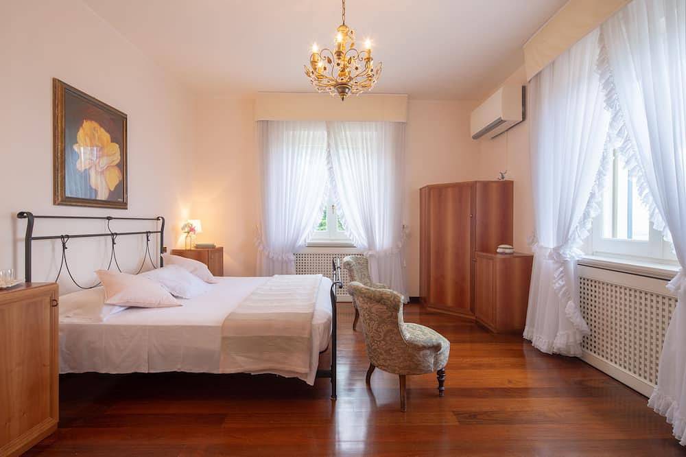 Villa de vacances de luxe avec piscine tennis court wifi. in Macerata, Province de Macerata