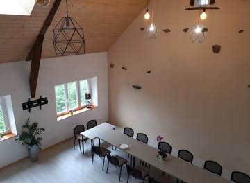 Maison De Vacances pour 15 Personnes dans Saint-Jacques-d'Ambur, Puy-de-Dôme, Photo 3