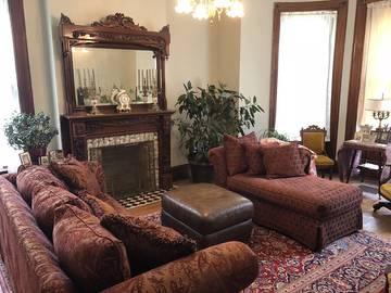 Bed And Breakfast for 2 Guests in St. Joseph, Missouri, Picture 2