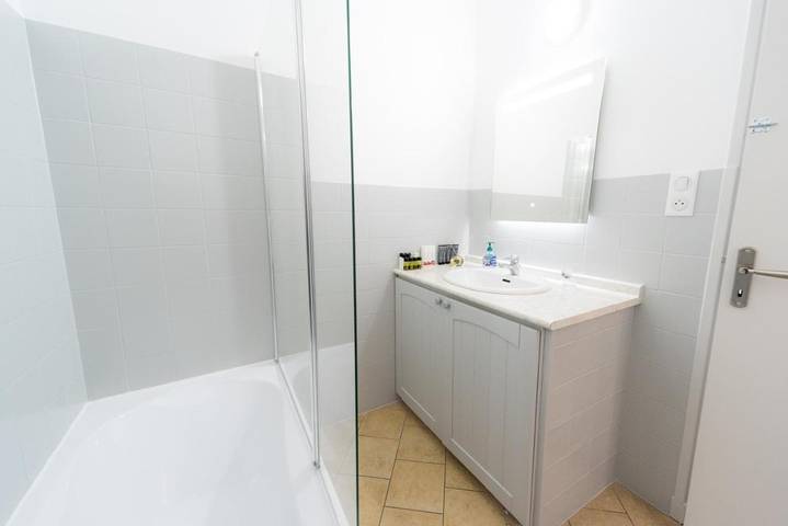 Gîte pour 4 personnes à Pont-Saint-Esprit - 3