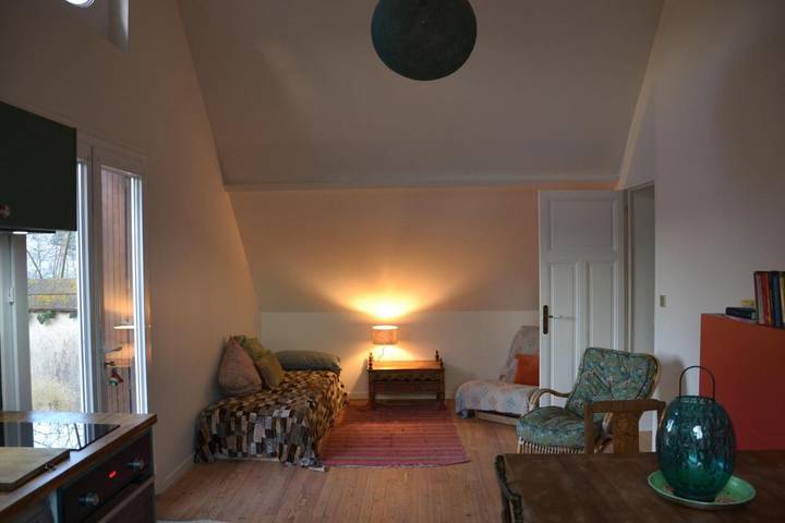 Location de vacances pour 3 personnes, avec jardin et vue dans Saint-Martin-de-Nigelles