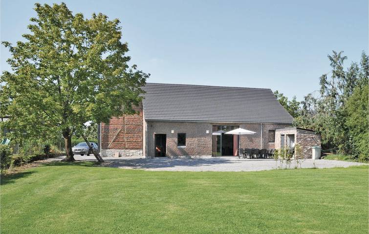 Location de vacances pour 14 personnes, avec jardin et terrasse, adapté aux familles dans Grandhan