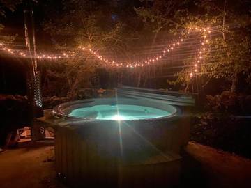 Gîte pour 2 personnes, avec jacuzzi et sauna ainsi que terrasse et jardin à Marcilhac-sur-Célé