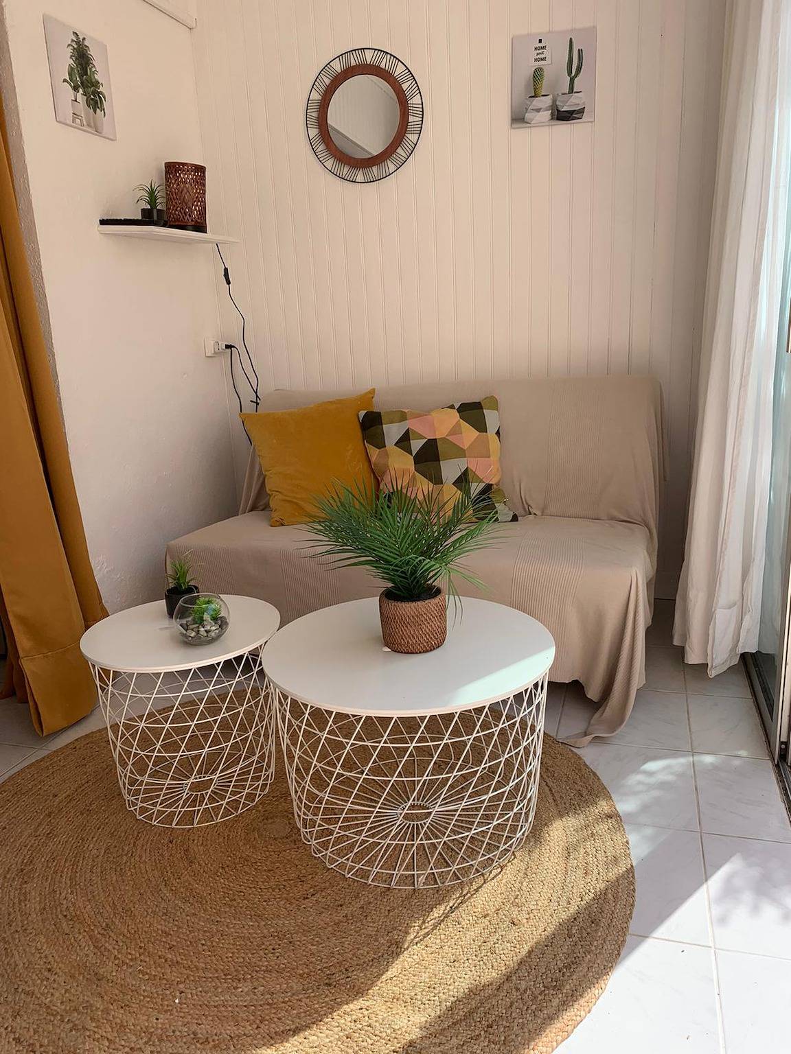 Estudio entero, Bright studio with small terrace in Saint-Aygulf, Frejus