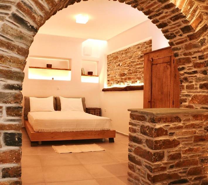Location de vacances pour 2 personnes, avec Balcon ainsi que Terrasse et Vue dans Kithnos Chora