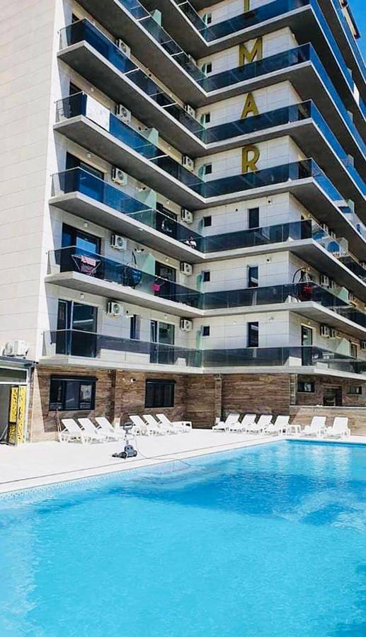 Appartement de vacances pour 7 personnes, avec terrasse et piscine