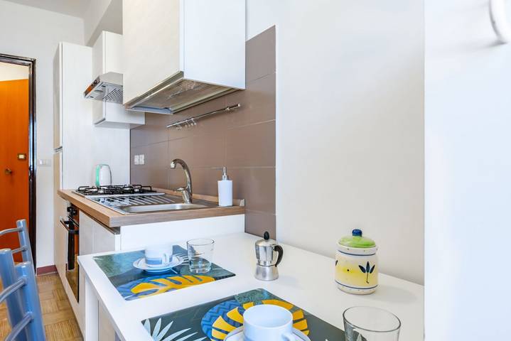 Ganze Wohnung, Ferienwohnung für 2 Personen mit Balkon/Terrasse in Mazzarò, Taormina