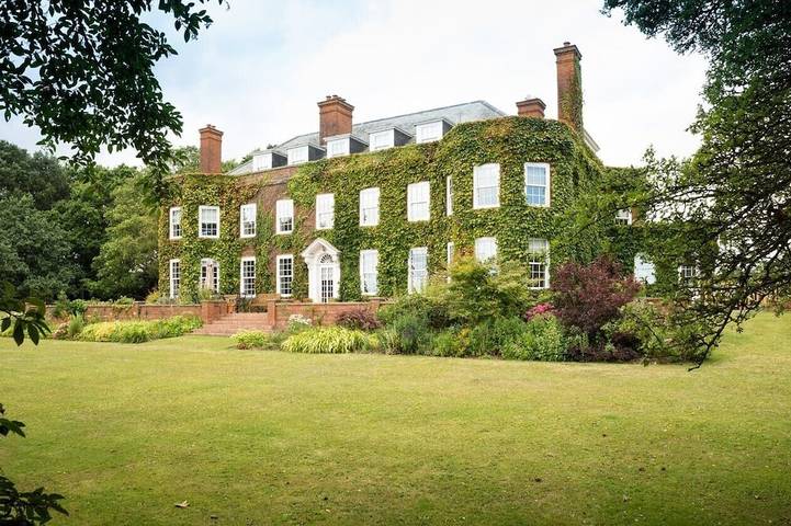 Holiday rental for 18 people, with balcony and garden, with pets in Budleigh Salterton