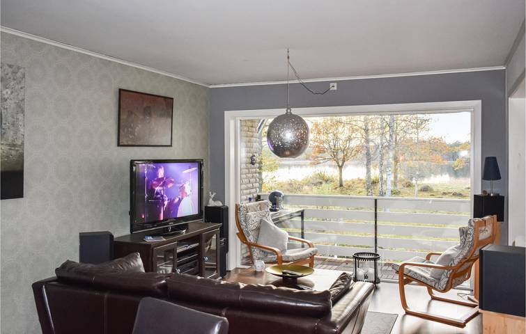 Ferienhaus für 6 Personen, mit Terrasse und Garten sowie Seeblick und Sauna in Ödeshög - 3