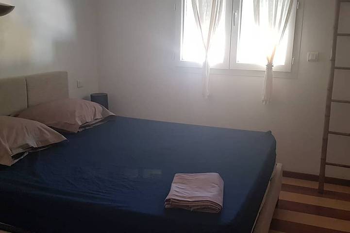 Location de vacances pour 6 personnes, avec terrasse et jardin à Connaux - 3