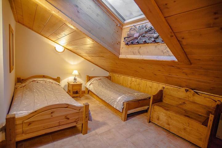 Ganze Wohnung, Grosses 120 M2 Duplex Im Stehenden Chalet Mgm Mit 4 **** Beheiztem Pool in Villard-sur-Doron, Albertville und Umgebung