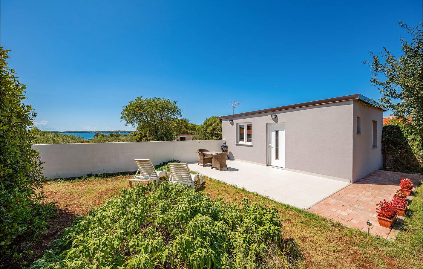 Gezellig appartement met terras, parkeerplaats en wifi vlak bij het strand van Fažana in Grad Vodnjan, Zuidkust Istrië