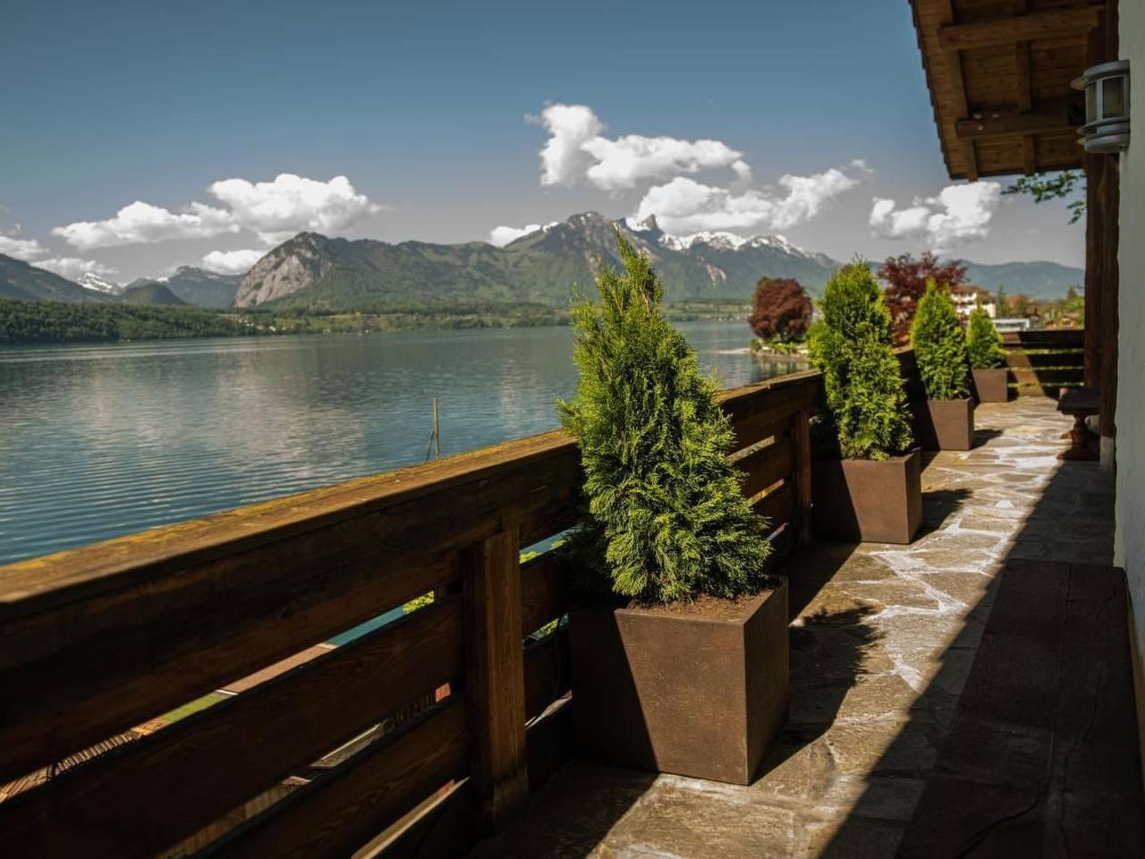 Chalet am See mit Panorama Aussicht in Sigriswil, Thunersee