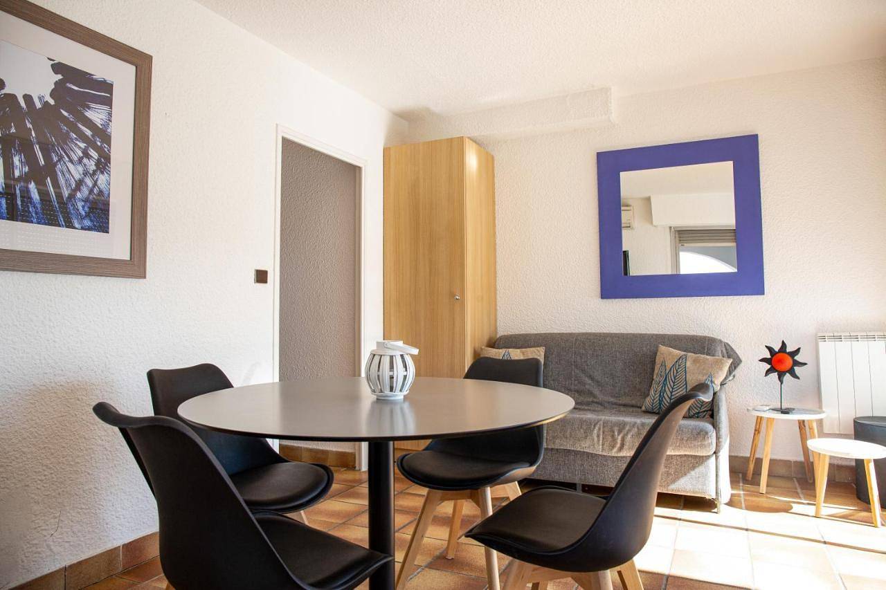 Appart’hôtel pour 4 personnes avec vue in Saint-Cyprien, Côte d'Améthyste