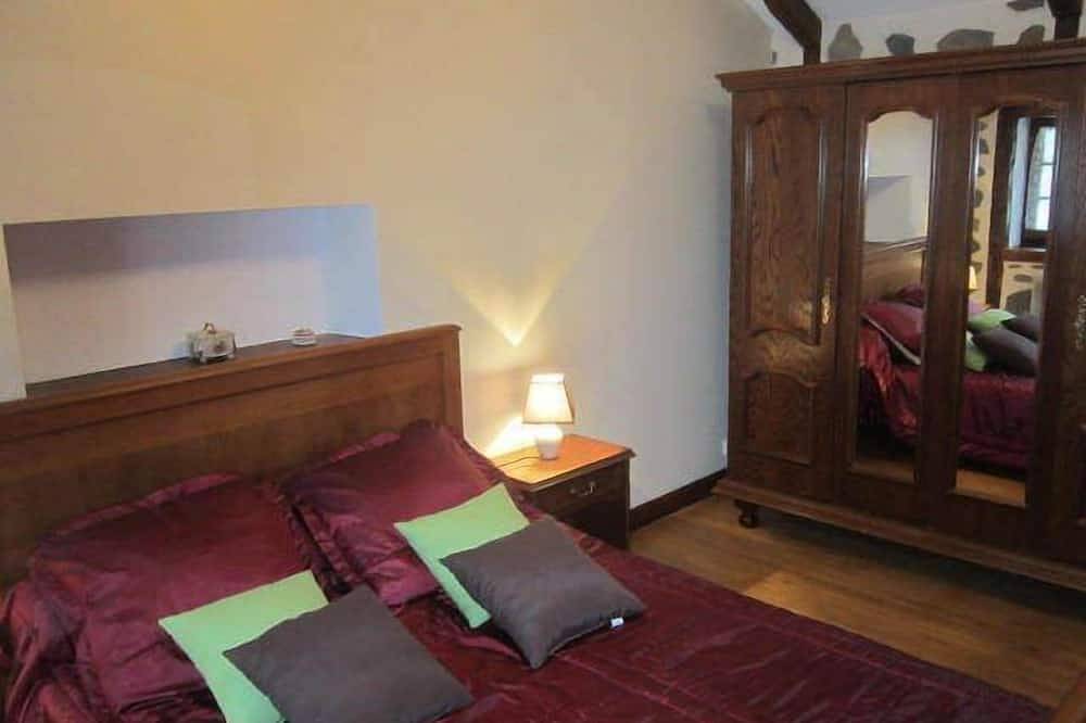 Gite 3* Au Calme Pres D'Aurillac in Saint-Étienne-de-Carlat, Région d'Aurillac