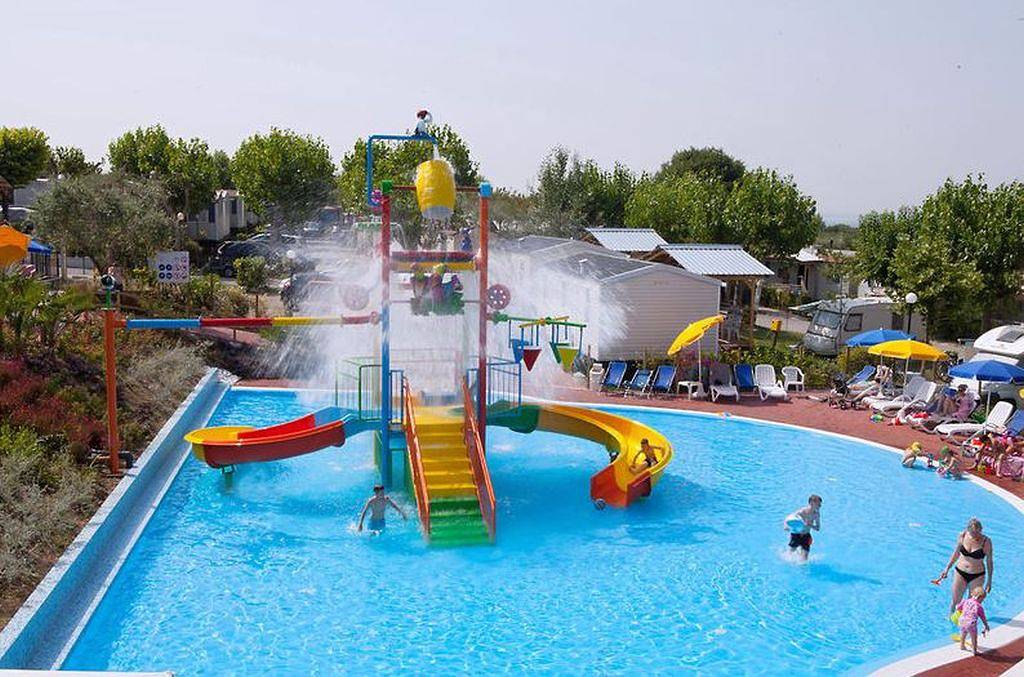 Ferienanlage Serenella Mobilehome Tucano Lux für 6 Personen in Bardolino, Gardasee-Berge