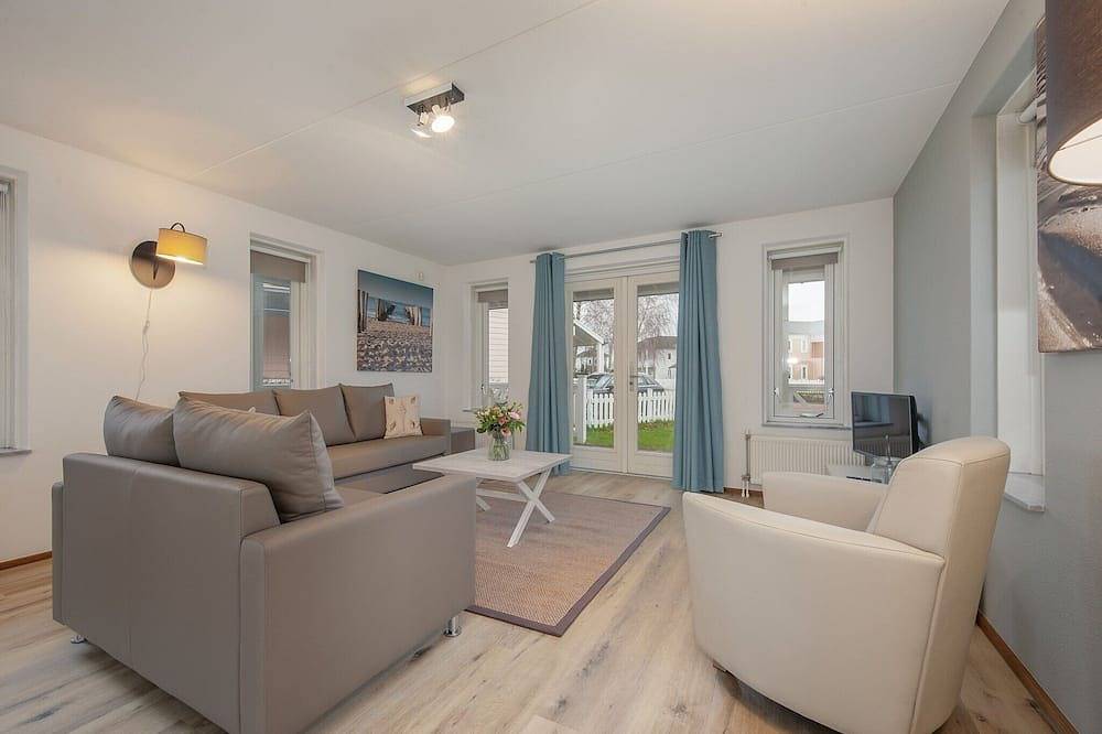 Villa in Hellevoetsluis nahe Nordseestrand in Hellevoetsluis, Niederländische Nordsee