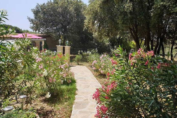 Vacation home in Montolieu - Village du livre et des arts en Occitanie. in Montolieu, Carcassonne region