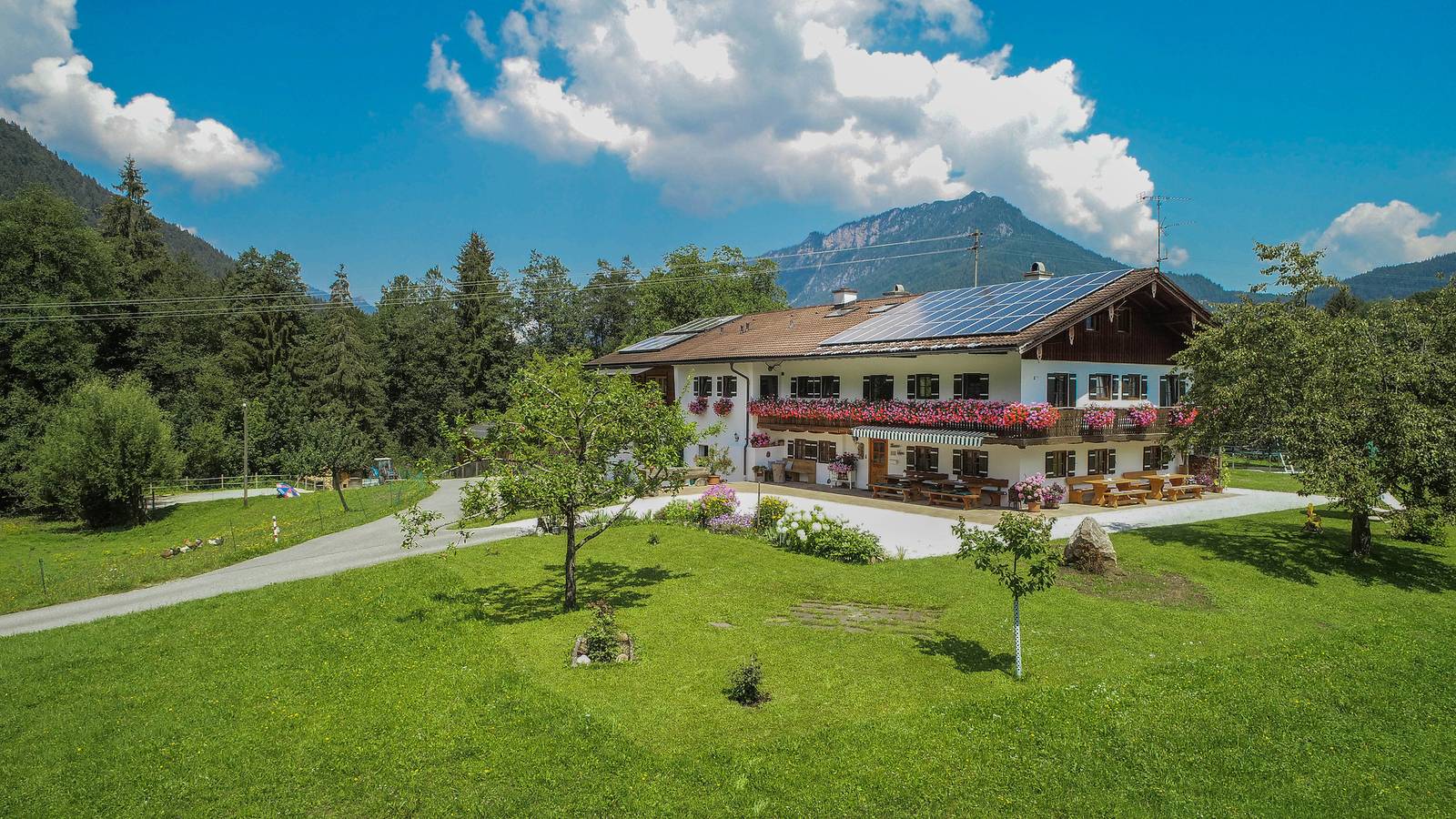 Pension Mooserlehen - Doppelzimmer Untersberg mit Dusche/Wc,Tv in Bischofswiesen, Berchtesgadener Alpen