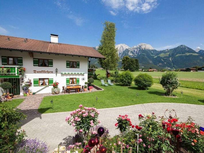 Ferienhaus für 2 Personen, mit Balkon und Terrasse sowie Garten und Ausblick in Schönau am Königssee - 2